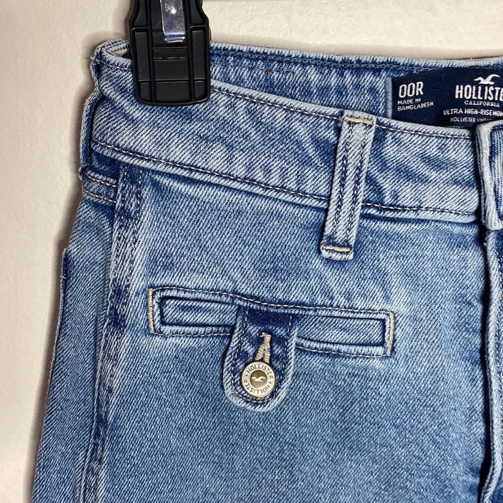 Hollister ultra high-rise mom jeans vintage stretch front flap pockets size 00